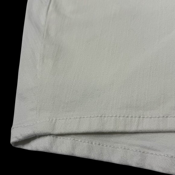 Torrid White Denim Shorts NEW Lace Up Pockets Women’s 30 - Picture 5 of 11